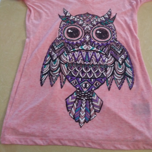 V-neck Owl Top - Picture 4 of 4